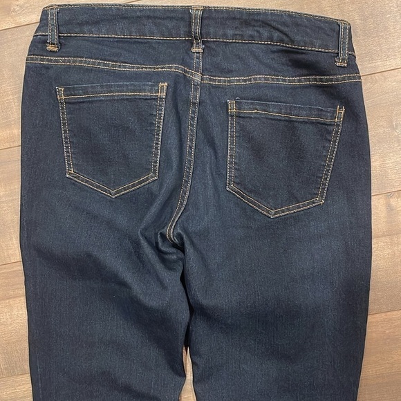 Celebrity Pink Jeans sz 9 dark blue stretch with front zip  and pockets - Picture 5 of 10